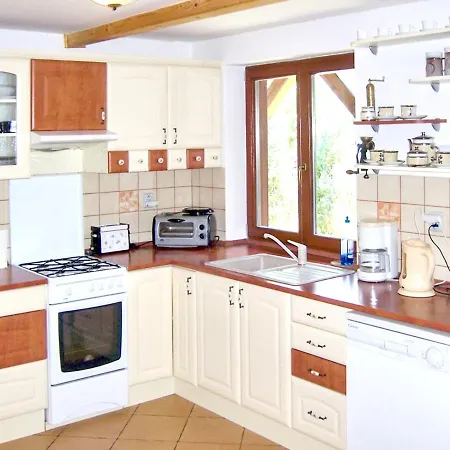 Holiday home House With 4 Bedrooms In With Wonderful Mountain View And Furnished Garden 6 Km From The Slopes Vysoka nad Kysucou