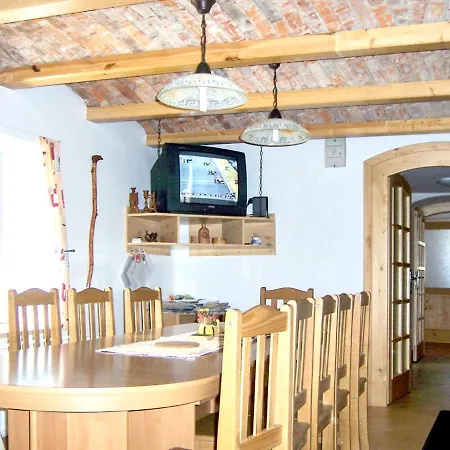House With 4 Bedrooms In With Wonderful Mountain View And Furnished Garden 6 Km From The Slopes Holiday home Vysoka nad Kysucou